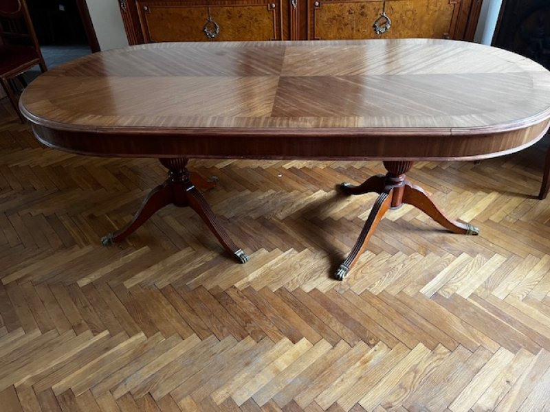 Ekskluzywny stół owalny w stylu angielskim - 03