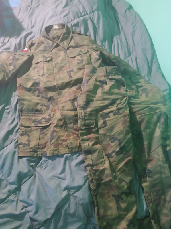 Mundur wojskowy połowy letni