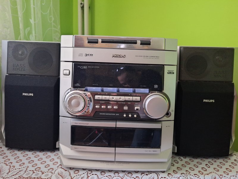 Wieża radio odtwarzacz