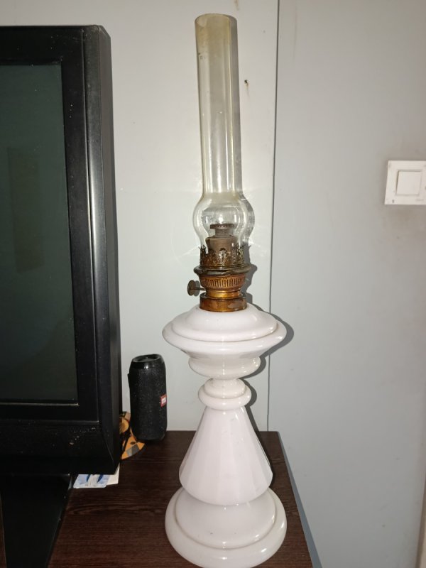Lampa naftowa
