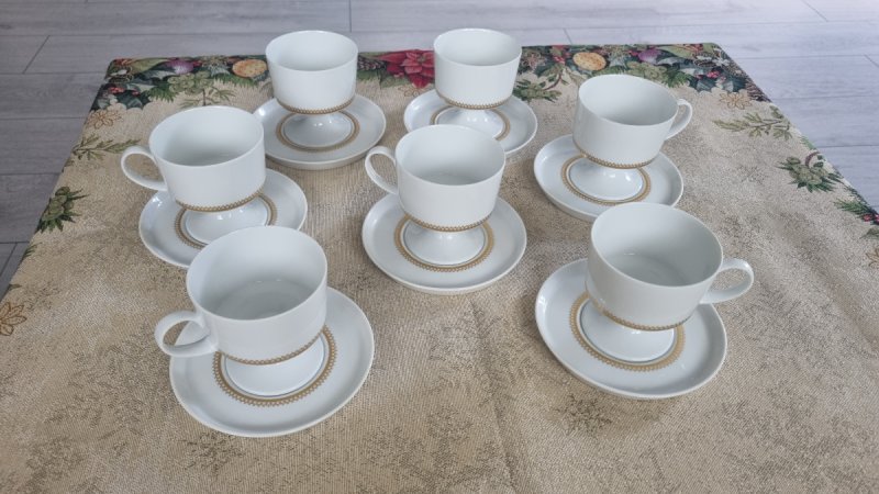 Zestaw 7 filiżanek, spodki. Rosenthal Studio Line