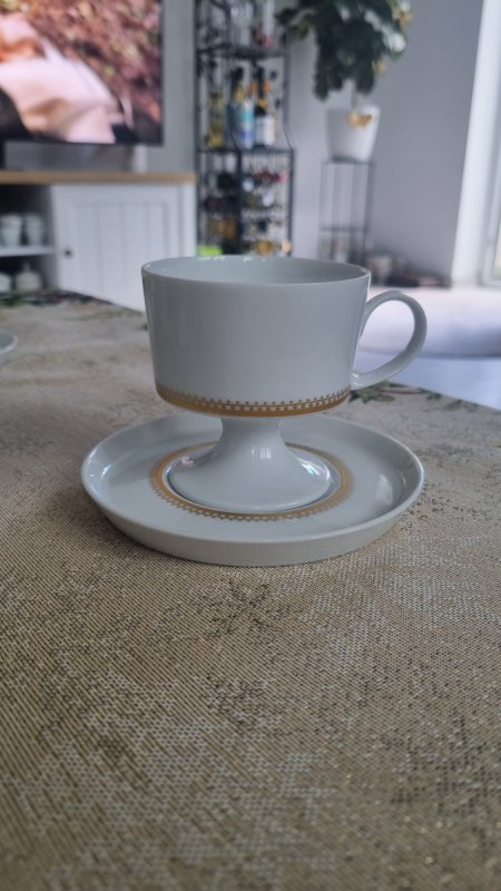 Zestaw 7 filiżanek, spodki. Rosenthal Studio Line - 01