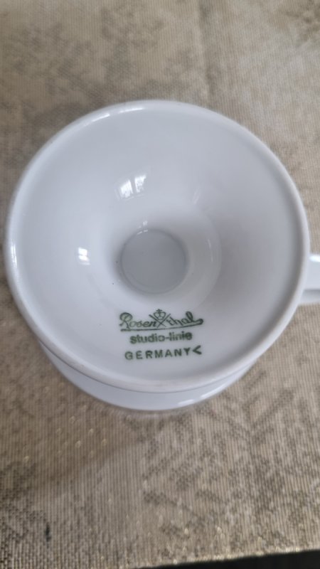 Zestaw 7 filiżanek, spodki. Rosenthal Studio Line - 02