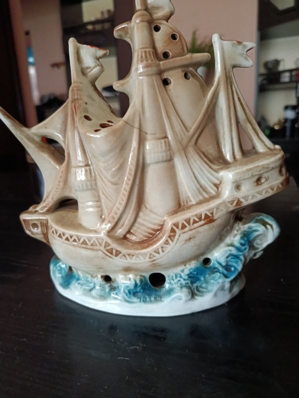 Statek z porcelany - 03