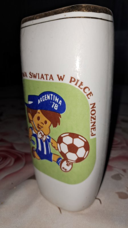 Wazon pamistkowy z Mistrzostw Świata w piłce nożne - 02 Wazon pamistkowy z Mistrzostw Świata w piłce nożne - 02
