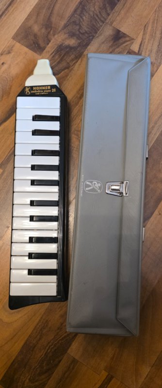 2 x Melodiki Hohner Piano 26 - 07 2 x Melodiki Hohner Piano 26 - 07