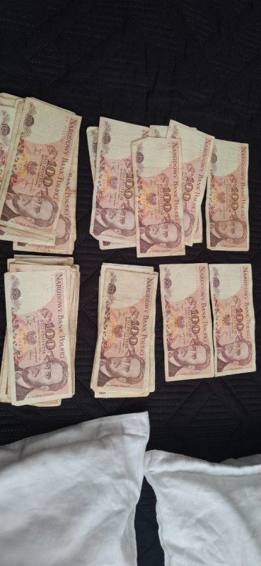 Banknoty o nominale 100zł